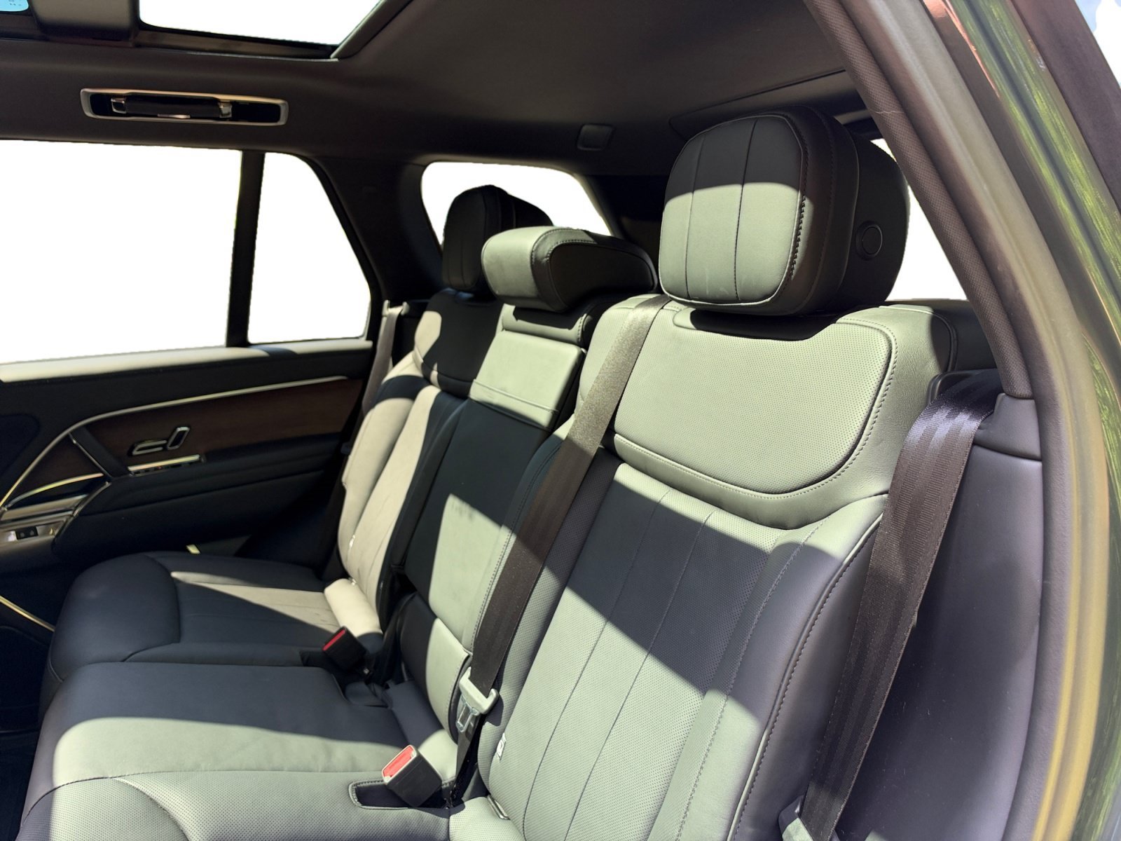 Used 2023 Land Rover Range Rover SE AWD/4WD image 15