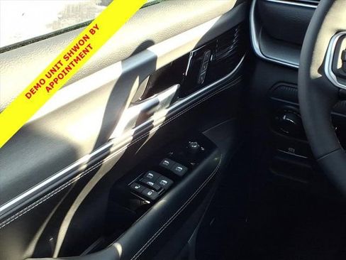 New 2026 Jeep Grand Wagoneer 4WD image 12