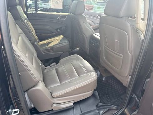 Used 2015 GMC Yukon XL Denali w/ Touring Package AWD/4WD image 18