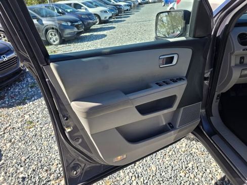 Used 2015 Honda Pilot LX image 11