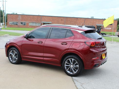 Used 2023 Buick Encore GX Select w/ Sport Touring Package FWD image 8