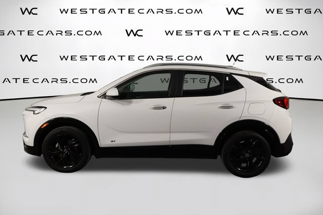 Used 2025 Buick Encore GX Sport Touring w/ Advanced Technology Package FWD image 5
