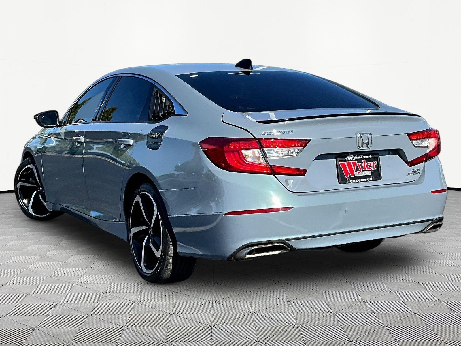 Used 2021 Honda Accord Sport image 4