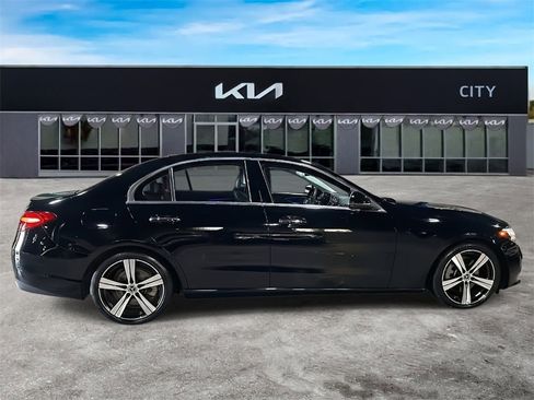 Used 2022 Mercedes-Benz C 300 4MATIC Sedan image 2