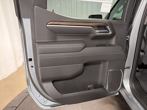 New 2026 Chevrolet Silverado 1500 RST w/ Dark Appearance Package image 17