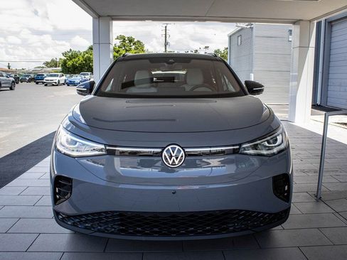 New 2025 Volkswagen ID.4 Pro S Plus image 8