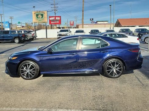 Used 2021 Toyota Camry SE w/ Carpet Mat Package (TMS) image 6