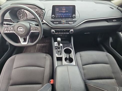 Used 2021 Nissan Altima 2.5 SV FWD image 15
