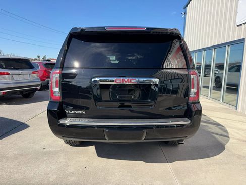 Used 2019 GMC Yukon Denali w/ Denali Ultimate Package image 21
