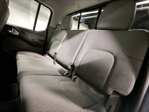 Used 2017 Nissan Frontier SV image 33