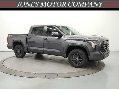 Used 2024 Toyota Tundra SR5 w/ SR5 Convenience Package AWD/4WD image 1