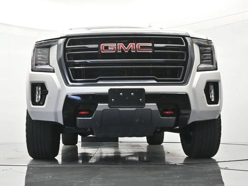 Used 2024 GMC Yukon XL AT4 AWD/4WD image 41