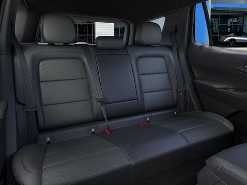 New 2026 Chevrolet Equinox LT image 17
