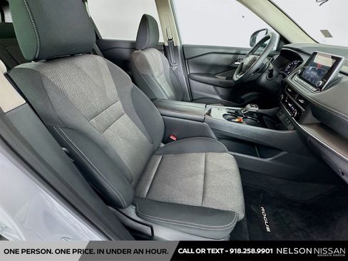 Certified 2026 Nissan Rogue SV FWD image 25