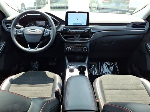 Used 2022 Ford Escape SEL w/ SEL Stealth AWD Package image 11