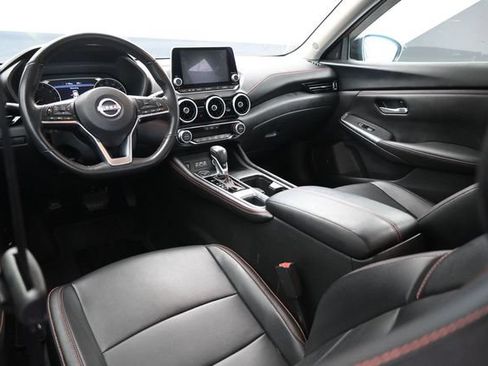 Used 2024 Nissan Sentra SR w/ SR Premium Package FWD image 21