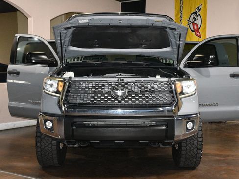 Used 2019 Toyota Tundra SR5 w/ SR5 Upgrade Package AWD/4WD image 87