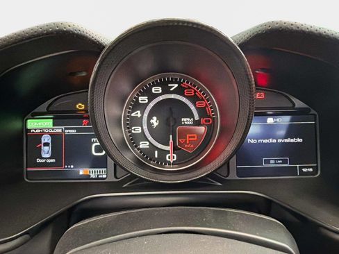 Used 2021 Ferrari Portofino M RWD image 34