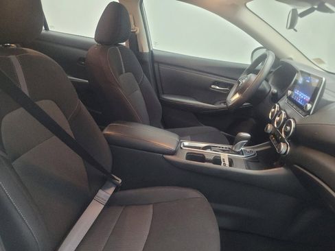 Used 2025 Nissan Sentra SV FWD image 21
