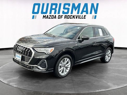 Used 2022 Audi Q3 2.0T Premium Plus w/ Premium Plus Package image 2