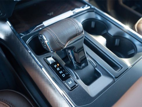 Used 2025 Ford F150 King Ranch w/ FX4 Off-Road Package image 15