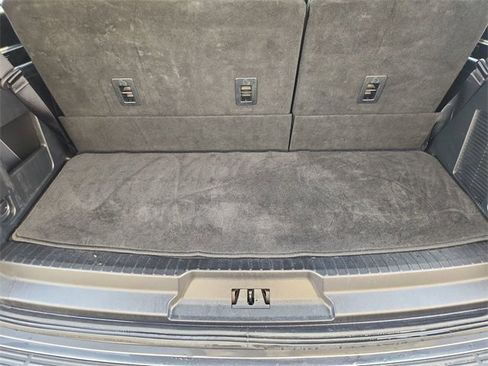 Used 2019 Ford Expedition Limited w/ Equipment Group 302A image 27