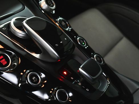 Used 2018 Mercedes-Benz AMG GT Roadster image 51