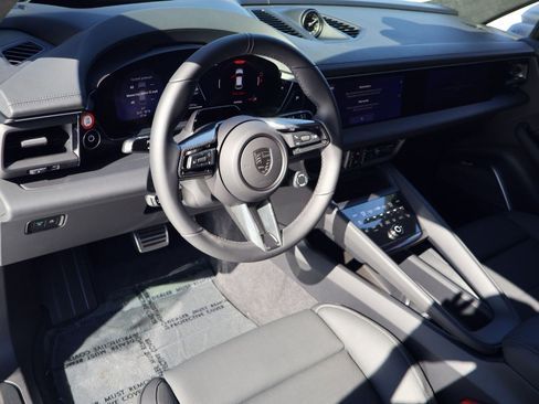 New 2026 Porsche Macan Turbo Electric image 4