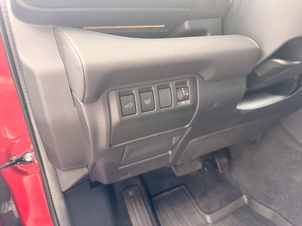 Used 2024 Subaru Ascent Touring AWD/4WD image 11