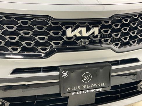 Used 2023 Kia Sorento SX Prestige image 28