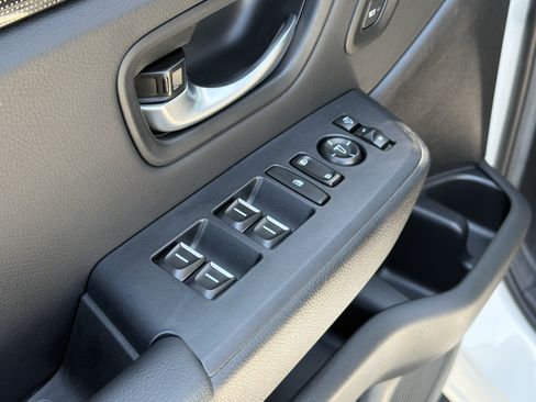 Certified 2025 Honda Pilot Elite image 23