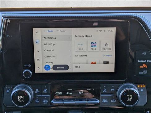 Used 2024 Toyota Highlander XSE image 11