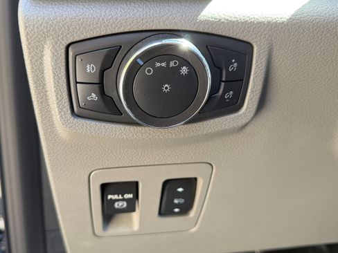 Used 2020 Ford F150 XLT w/ Equipment Group 302A Luxury image 40