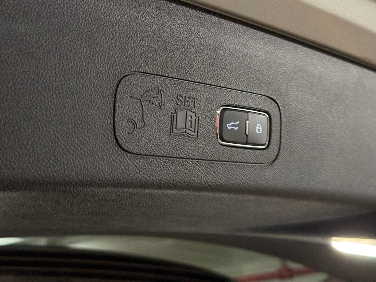 New 2027 Lincoln Aviator Reserve AWD/4WD image 9