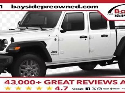 Used 2025 Jeep Gladiator Sport