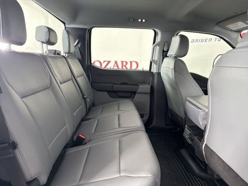 New 2026 Ford F250 XL w/ XL Chrome Package image 24