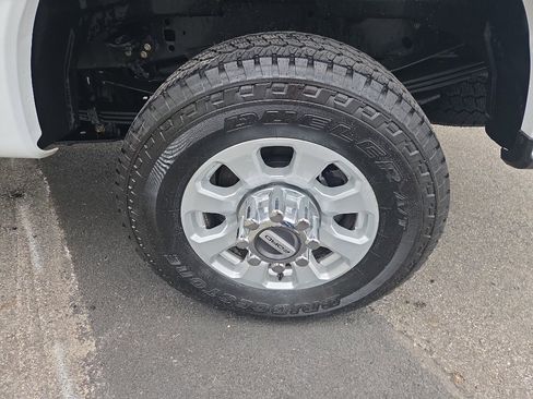 Certified 2024 Ford F350 XLT w/ FX4 Off-Road Package image 12