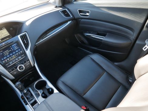 Used 2019 Acura TLX w/ Technology Package image 11