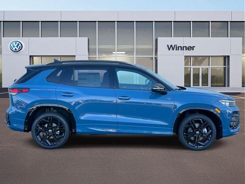 New 2026 Volkswagen Tiguan SE R-Line AWD/4WD image 6