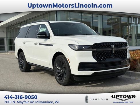 New 2025 Lincoln Navigator Reserve w/ Jet Appearance Package image 1