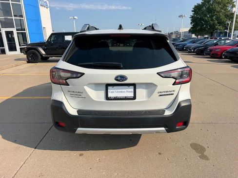Used 2023 Subaru Outback Touring XT AWD/4WD image 3
