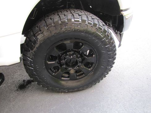 Used 2024 Ford F250 XLT w/ FX4 Off-Road Package AWD/4WD image 24