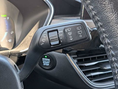 Used 2020 Ford Escape Titanium AWD/4WD image 24