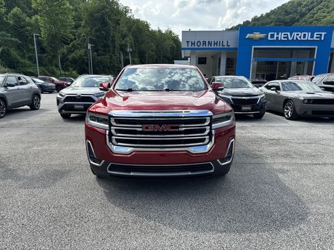 Used 2023 GMC Acadia SLE AWD/4WD image 3