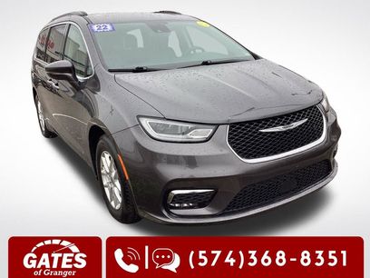 Used 2022 Chrysler Pacifica Touring-L