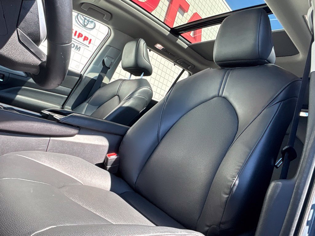 Used 2025 Toyota Grand Highlander FWD image 11