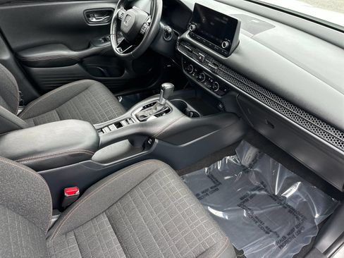 Used 2023 Honda HR-V Sport image 19