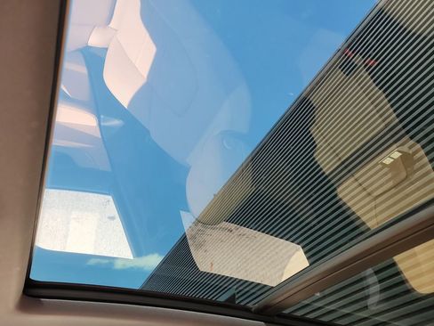 Certified 2025 Porsche Cayenne image 41