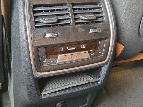 Used 2023 BMW X5 sDrive40i image 16