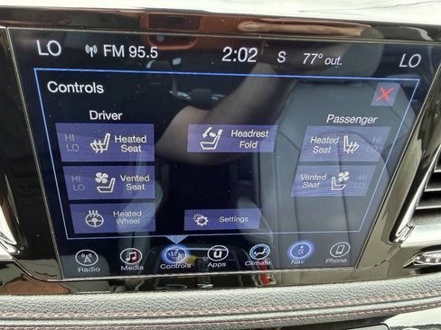 Used 2017 Chrysler Pacifica Limited FWD image 18